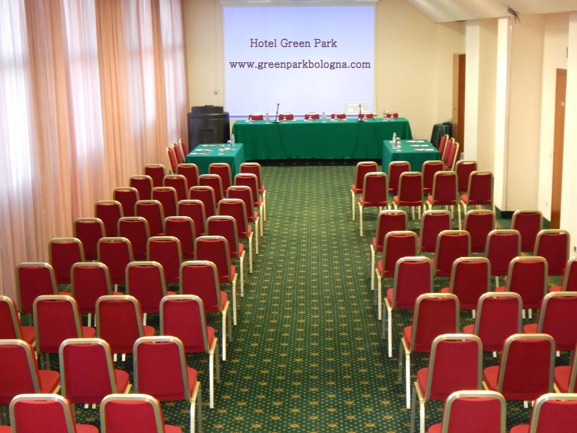 Green Park Bologna Residence Bagian luar foto