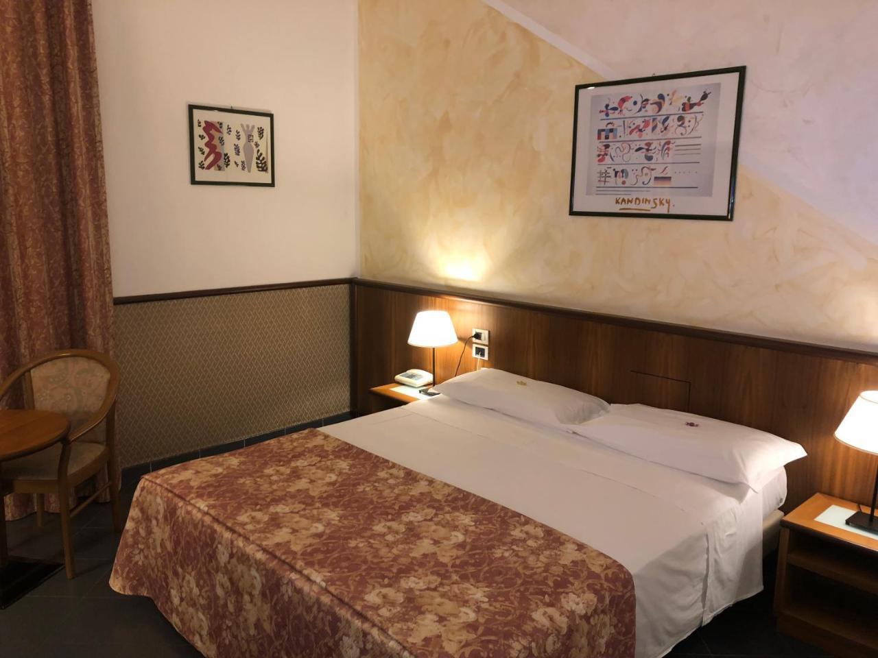 Green Park Bologna Residence Bagian luar foto