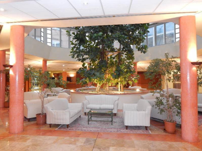 Green Park Bologna Residence Bagian luar foto